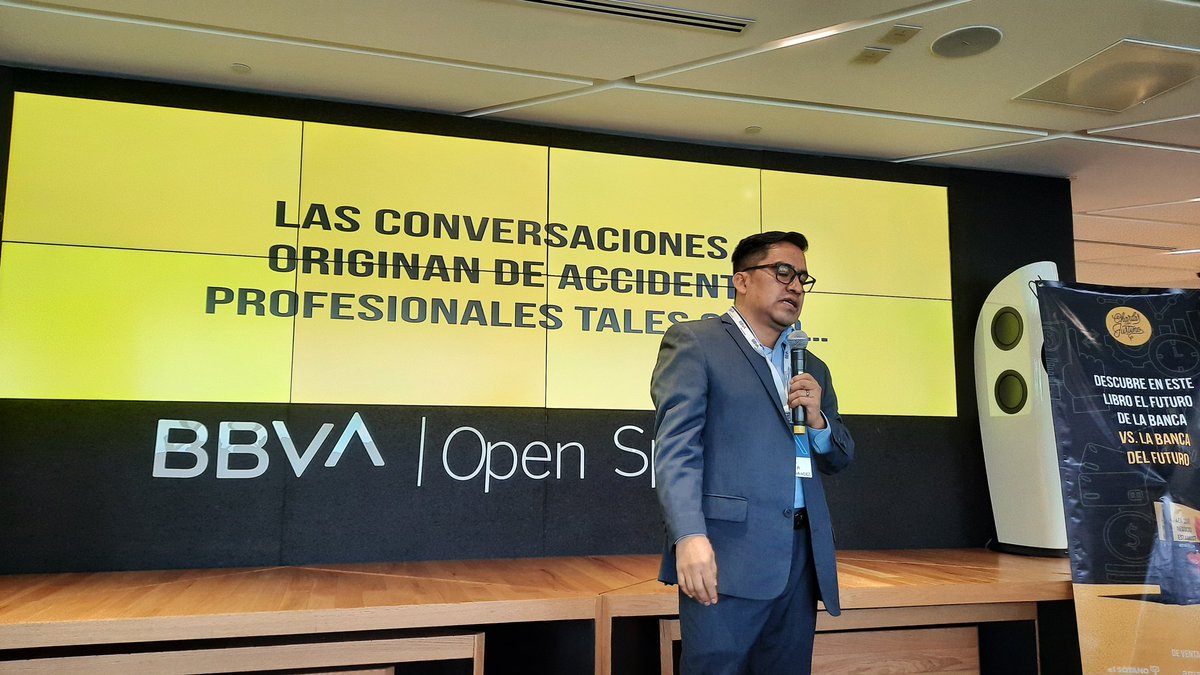JUANP_DELEON's tweet photo. Felicidades @HecktorOrtega en tu presentación de "Charlas con Justino" y el BeerNovation #Fintech #Finanzas #Libros en el #BBVAOpenSpace https://t.co/wJp1rI8hGt