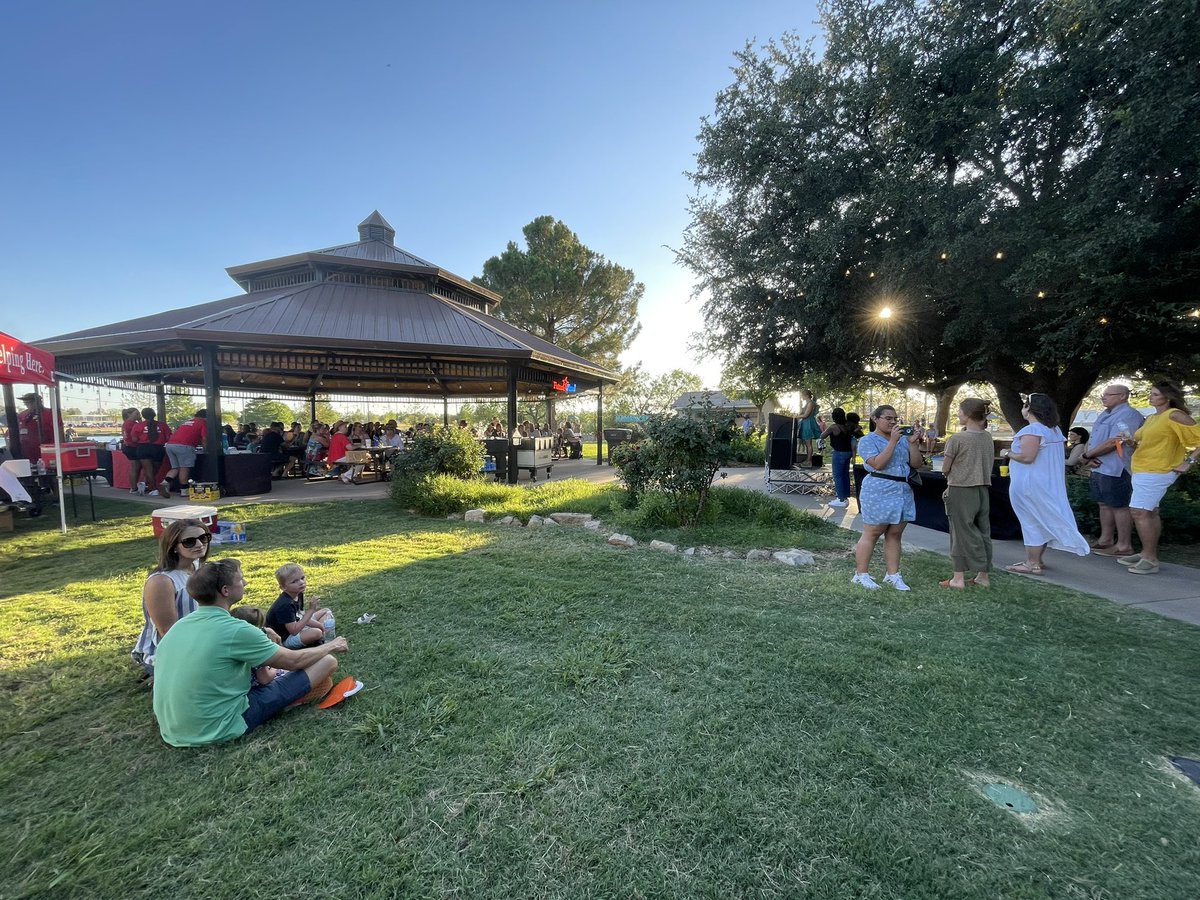 Travis Ruiz tweet media