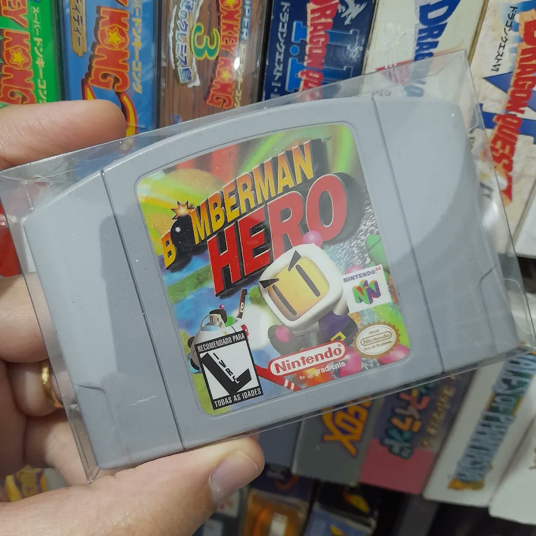 Vocetubeia's tweet photo. Nintendo Made in Brazil - Part 19: Bomberman Hero #Bomberman #BombermanHero #HudsonSoft #Konami #Nintendo  #NintendoBrasil #NintendoBR #Gradiente #N64 #Nintendo64  #NintendoByGradiente https://t.co/j7X9GyplPc