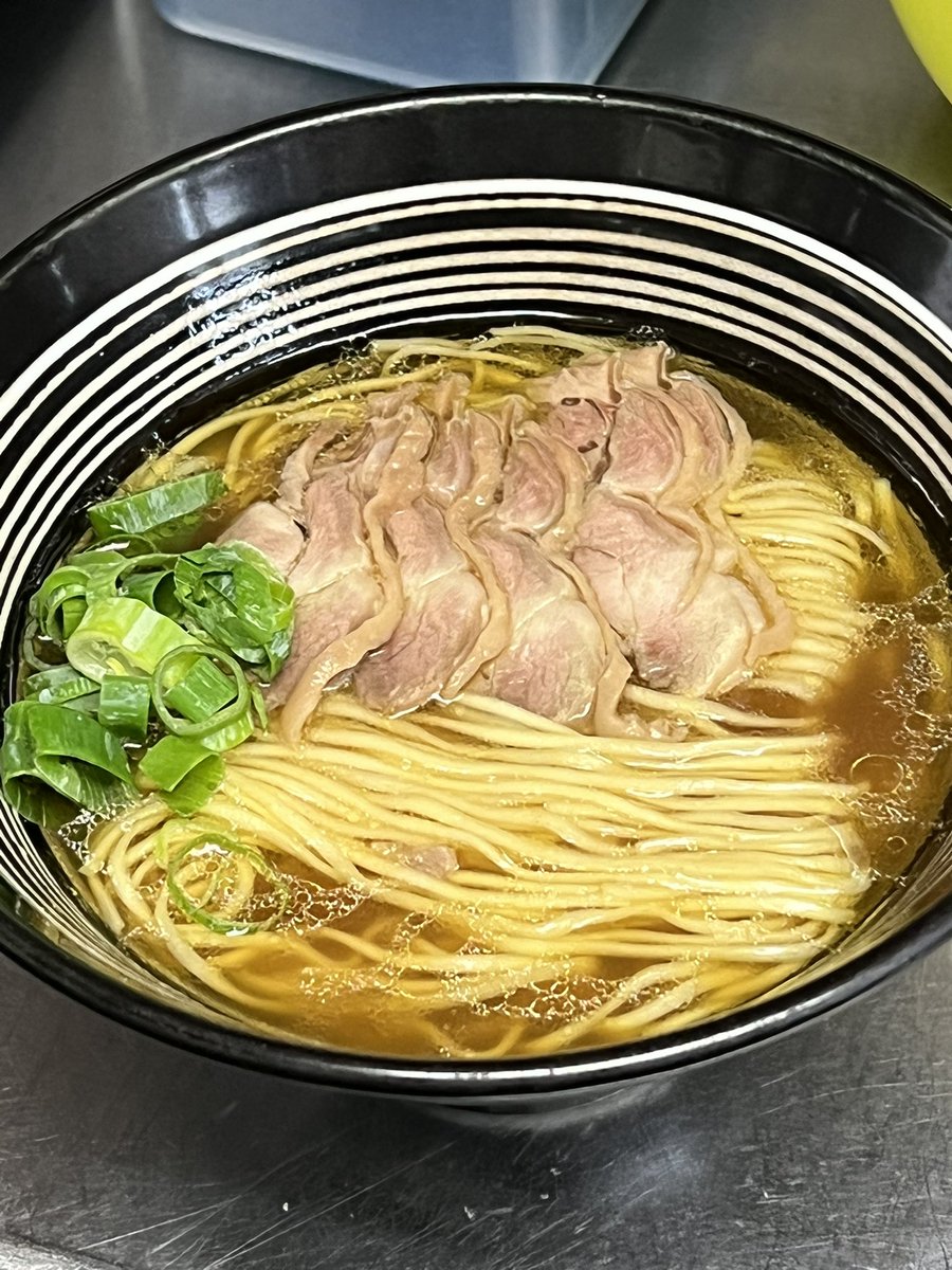 イイね♡1000達成でライブ配信中80円値引き中 900円です