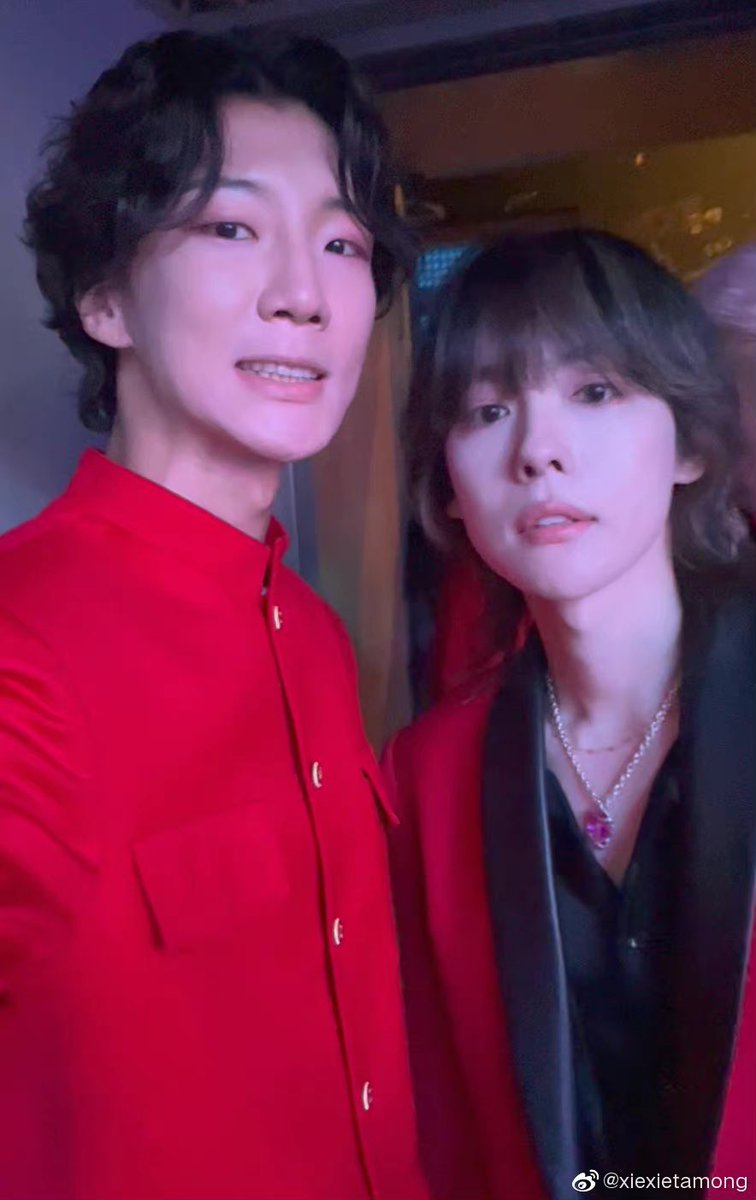 220708 이승훈 weibo update

어제 무대 잘 봤습니까?
你们看了昨天的舞台了吗？ 

#HOONY #이승훈 #위너  <a href="/official_hoony_/">official_hoony_</a>