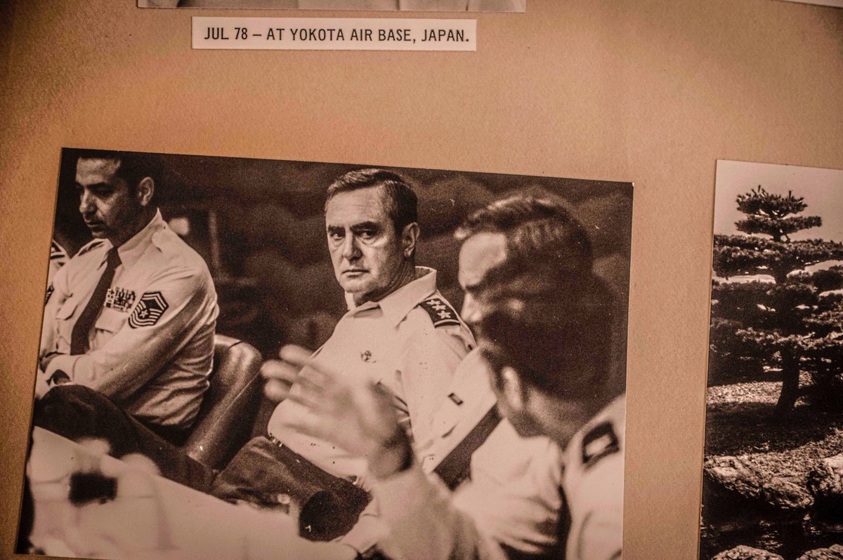 PACAF's tweet photo. @usairforce
 Today, we celebrated the 100th birthday of a living #legend!

Lt. Gen. (ret.) James Hughes flew 101 combat missions during the #KoreanWar!

Check out his incredible story as a wartime fighter pilot &amp; #PACAF commander here: https://t.co/sZgYmMBBoy

#AF75 | #AFHeritage https://t.co/tp47TwavXD
