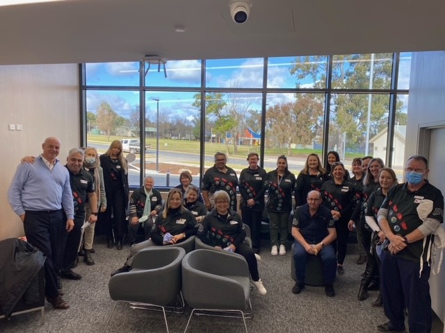 NSWHealthInfra's tweet photo. Community takes 1st look at new #Buronga HealthOne, built on Barkandji land & delivered under NSW Govโs $100M HealthOne Program https://t.co/QW489gDwwv @FarWestLHD #healthinfrastructure #HI #nswhealth #nswgov #healthone #healthcare #wentworth #nativetitle #naidocweek #NAIDOC https://t.co/83ISx2b206