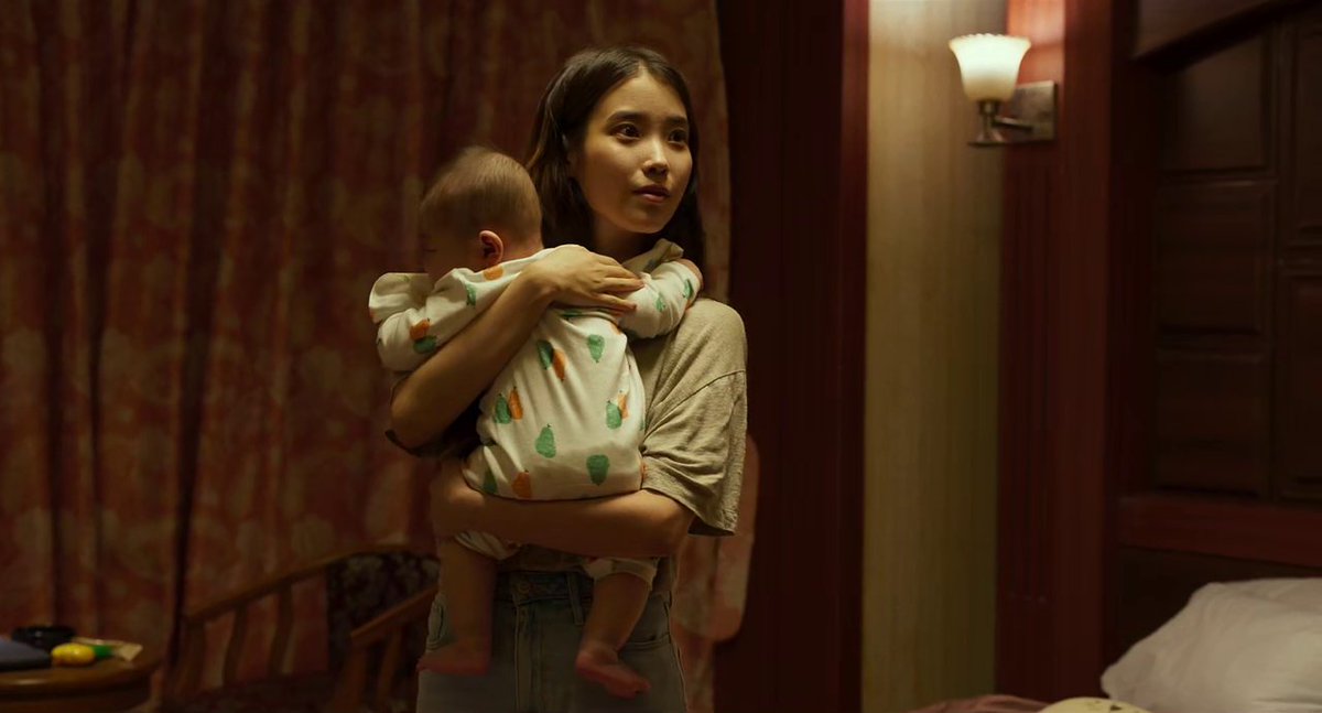 epikhugs's tweet photo. them with baby woosung // broker 브로커 (2022) dir. hirokazu koreeda https://t.co/CfHh7z6T4m