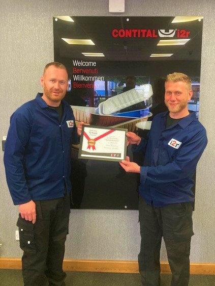 i2rpackaging's tweet image. A huge congratulations to Gareth on his 10 year work Anniversary! 
Gareth started with us as an Apprentice Engineer and is now an experienced Tooling Engineer 🛠️ A vital role in manufacturing. #Teami2r #TelfordJobs #ToolingEngineer