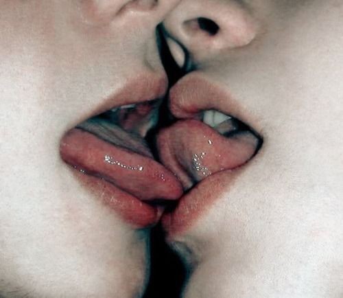 golubinaashewka's tweet photo. |#bsd #soukoku|

от плитки отскакивают звуки плеска воды и причмокивания поцелуев. https://t.co/N1ftHE3Uey