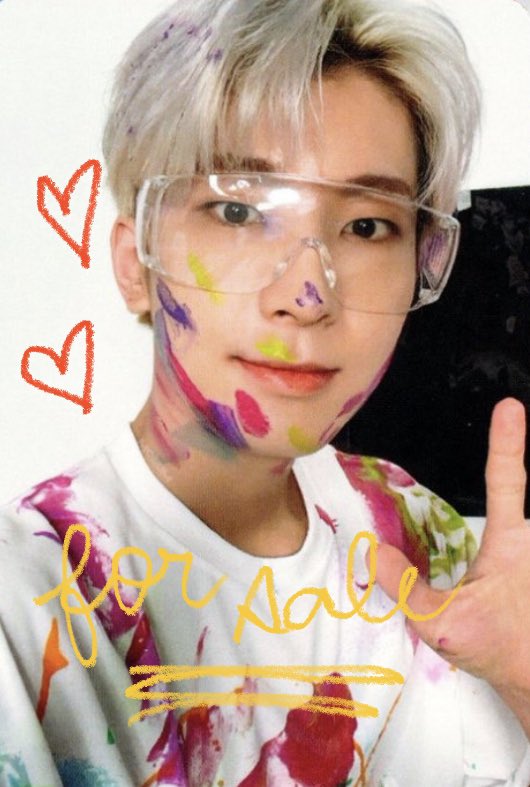 shuapping's tweet photo. 🍓 wtt wts lfb ph 🍓

wonwoo goggles carver pc
- ₱150 + lsf (still negotiable) 
- stbo but already shipped out 
- can trade to hoshi goggles carver, but prio is selling bcs i need funds
- payment once onhand https://t.co/KCTzwBvW8G