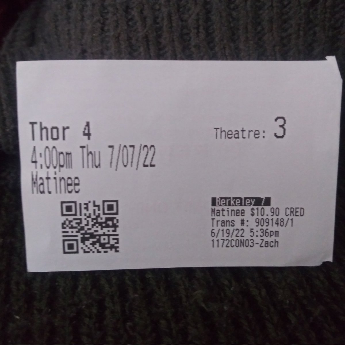 vc123000's tweet photo. #Thorloveandthunder was very good although not as good a Ragnarok but still good @MarvelStudios @Marvel @chrishemsworth @TessaThompson_x https://t.co/Evv8NTtHMx