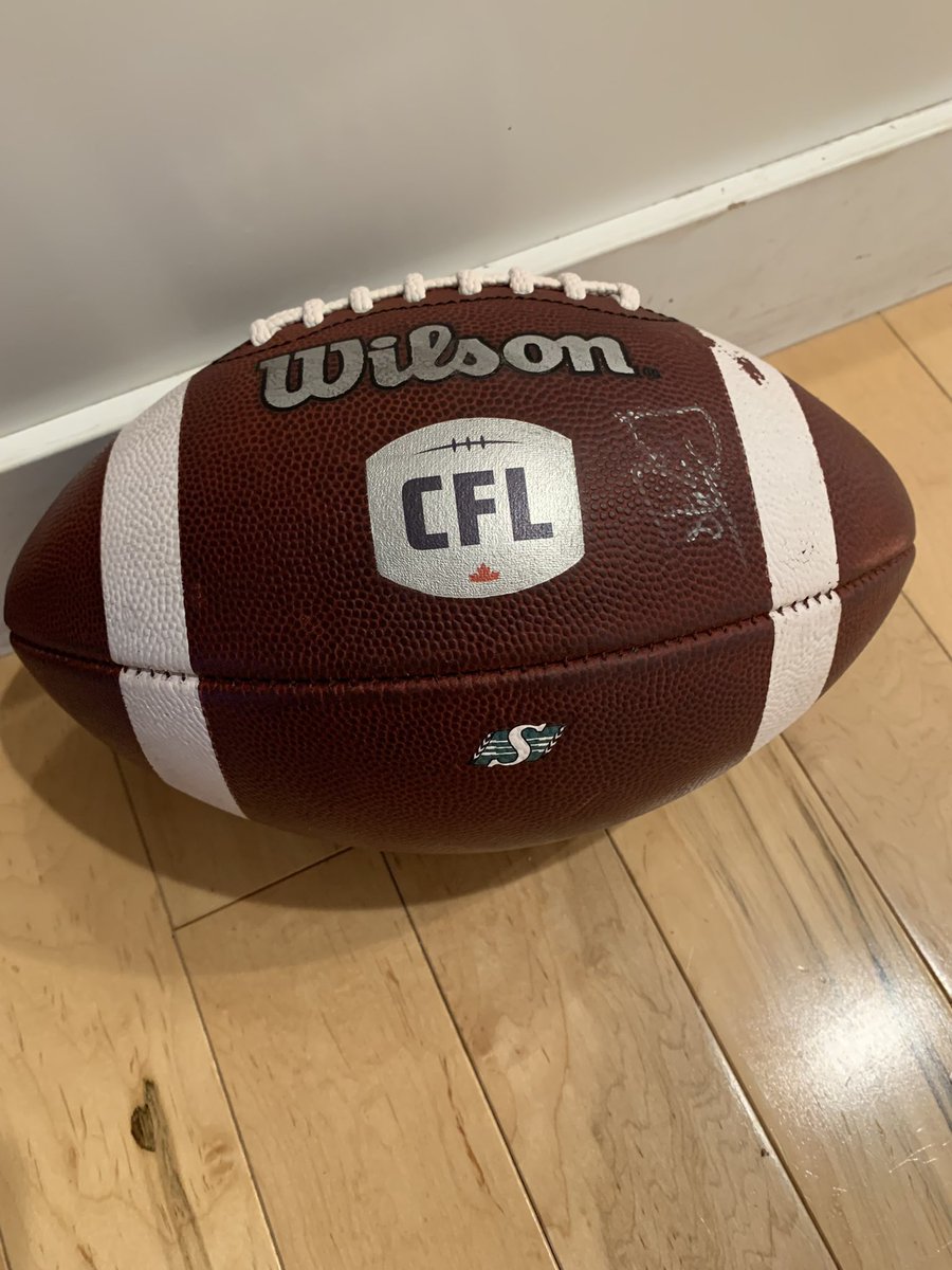 stronj31's tweet photo. Reason #9862 to love the @cfl and @sskroughriders . Checked out practice today and @YFBurnna_cmh gave my kids a ball. @civilSAVAGE1 and @Basedobama signed it and stopped for a chat. All were absolute gems; made the kids day. Gestures like that are so huge. Thanks fellas. https://t.co/g6WFnIIGpM