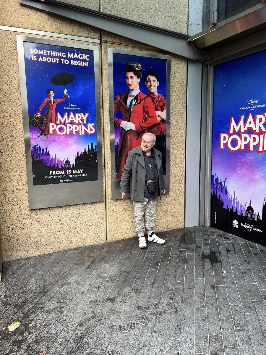 Dale had a fantastic time at Mary Poppins! ☂️ Rave reviews all round 👍