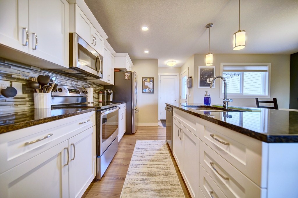 muveteam's tweet photo. OPEN HOUSE in Ft. Sask 🏠
14 Sienna Blvd.📍Sat &amp; Sun • 1-3pm

3 beds + 3.5 baths

1,275 sq ft 🏡

Listed at: $365,000

Represented by: Rachel Strachan

#openhouse #yegbuyer #yeglistings #yegnewlisting #yegrealestate #fortsask https://t.co/j7hJ6yAr2a