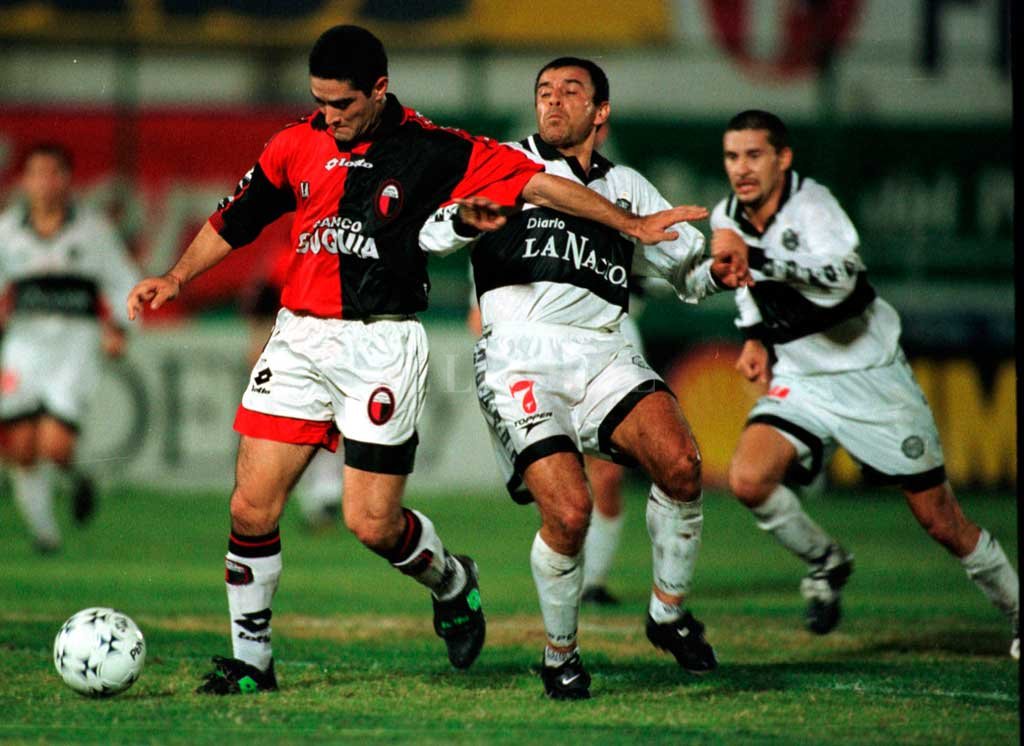 ArchivoSabalero's tweet photo. Más presencias en Copa Libertadores
1- #Fuertes 12
2- #Aquino #Agoglia 10
3- #Unali #Saralegui #CastagnoSuarez 9
4- #Abila #Bernardi #Farias #Garces #Goltz #Lertora #MariniClaudio #Meza #Morant 8 https://t.co/lSHSSIGMsp