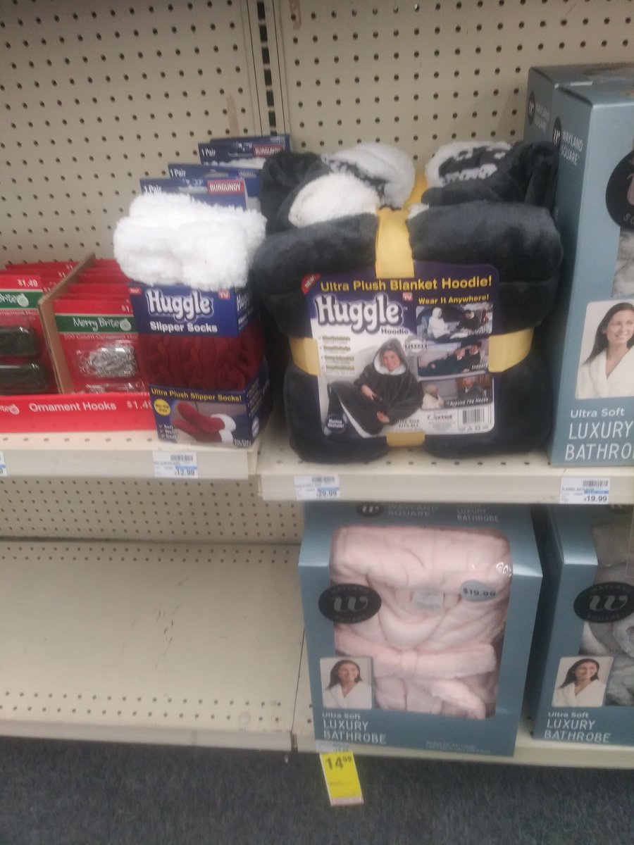 SavingSista's tweet photo. #throwback 2 when I was a #bargainhunter I spy a #huggle an #egglette and some more potential items I can #review and #giveaway #aseenontv #ThrowbackThursday #tbt https://t.co/rsIhGyFhQ7