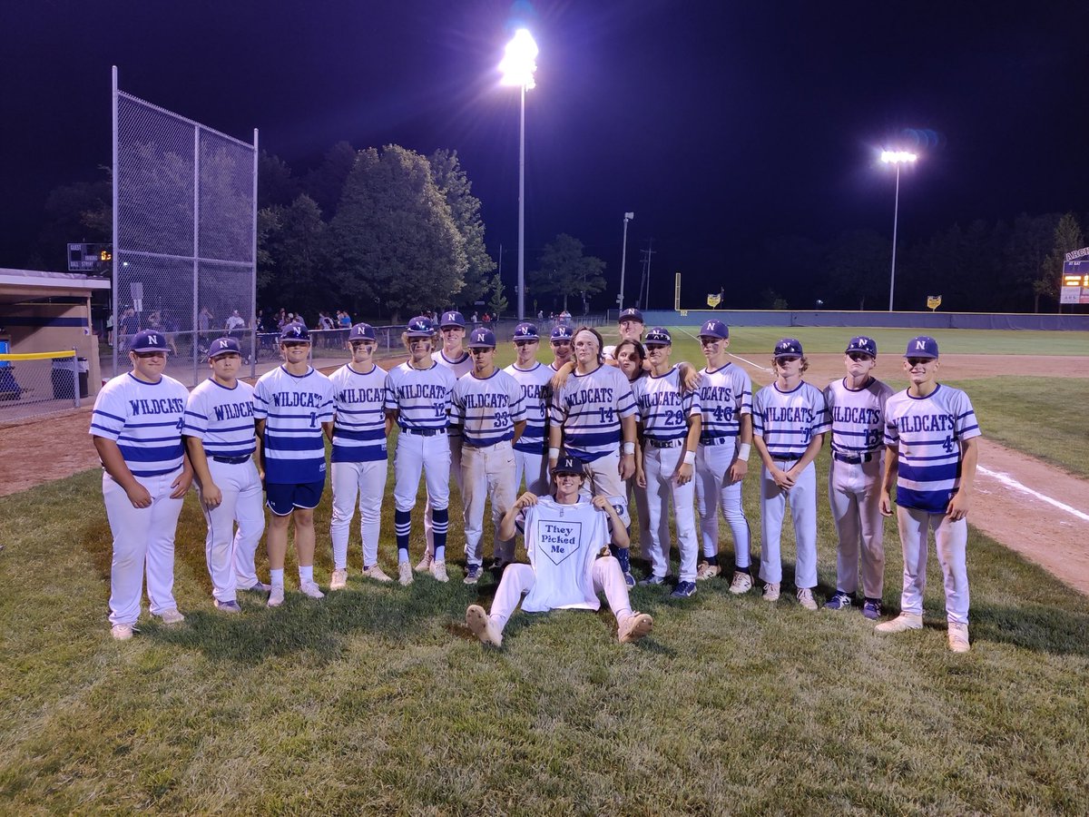 BrunswickJeff's tweet image. Congrats to Blake Wolf from Napoleon! Napoleon beat Kalida 11-0. #ACME ⁦@AcmeCongress⁩⚾️