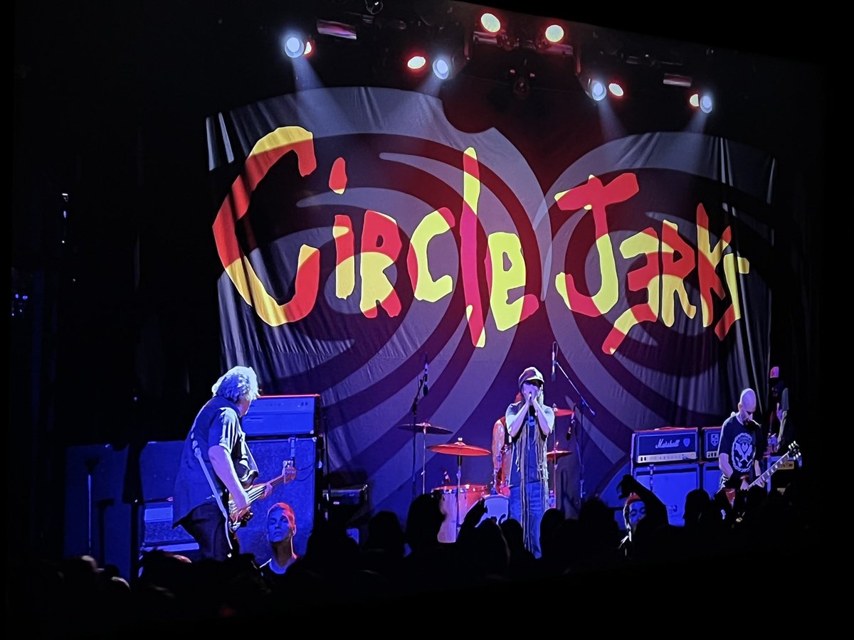 DemonScarNYC's tweet image. Wild punk show tonight at Irving Plaza @CircleJerksBand #NegativeApproach #7Seconds 👊