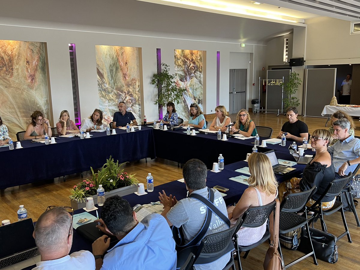 Harbreteau's tweet photo. A l'occasion du lancement du nouveau bureau d'information de @OTPaysdeGrasse par @JeromeViaud, le CRT @ProCotedazur a réuni les forces vives du tourisme azuréen pour lancer les actions #relance automne 2022 et évoquer les pistes pour 2023 🚀
@VisitCotedazur #CotedAzurFrance https://t.co/gqxDbEU5gW