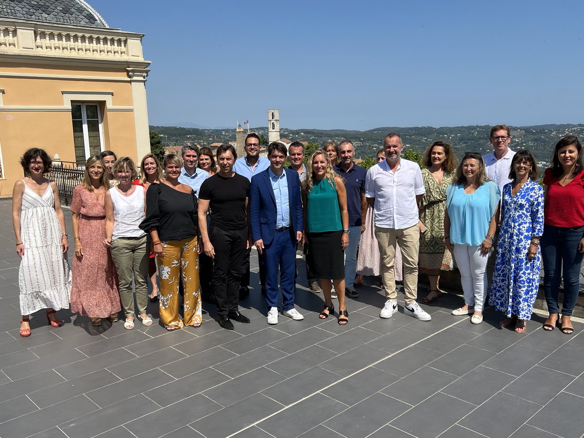 Harbreteau's tweet photo. A l'occasion du lancement du nouveau bureau d'information de @OTPaysdeGrasse par @JeromeViaud, le CRT @ProCotedazur a réuni les forces vives du tourisme azuréen pour lancer les actions #relance automne 2022 et évoquer les pistes pour 2023 🚀
@VisitCotedazur #CotedAzurFrance https://t.co/gqxDbEU5gW