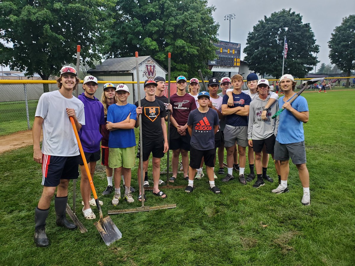 DanHuff64's tweet photo. @wahawk_ad @WaterlooWest @IGHSAU @WahawkBaseball Great job Wahawks!! https://t.co/M6NLVfD3q0