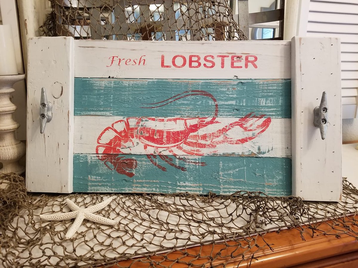 Lobster Tray ~ Nautical ~ Maine Lobster ~ Upcycle tuppu.net/7ba21d53 #Etsy #CoastalStrokes #Maine
