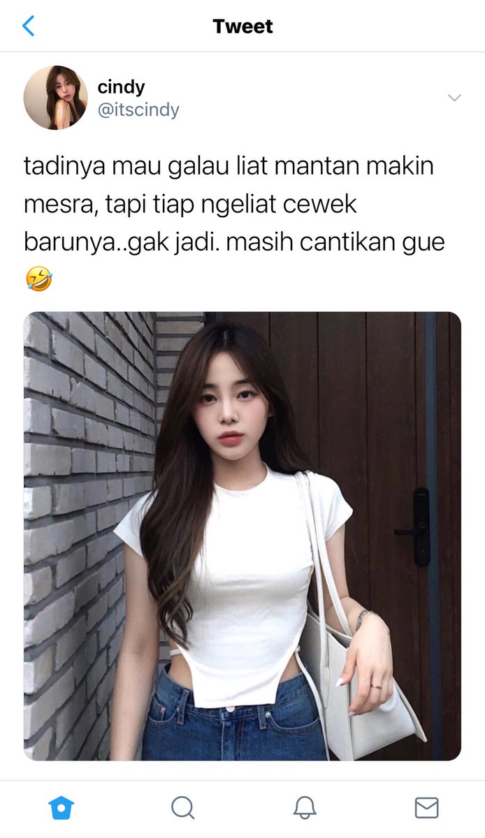 hholyliquor's tweet photo. when he's "HAJAR SAYANG JANGAN KASIH AMPUN" bf

haechan few tweets au
—by hholyliquor https://t.co/b4PJXvyxr4