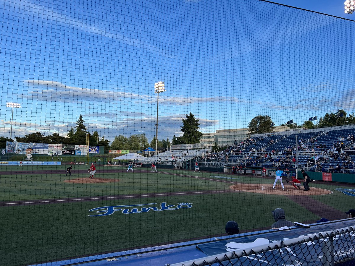 RealJohnston's tweet photo. @KLew_5 @EverettAquaSox https://t.co/AakQjwWCzZ
