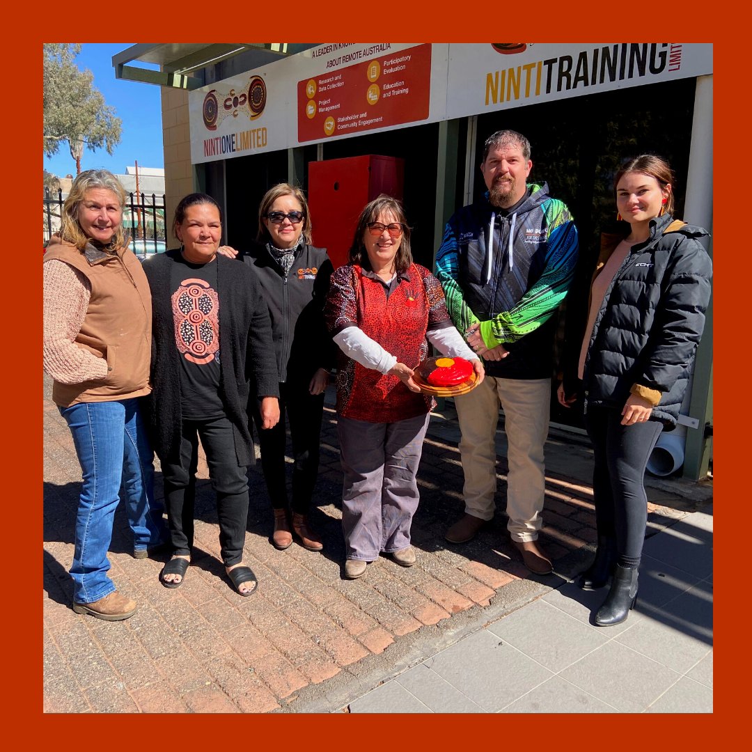 ninti_one's tweet image. Ninti has been involved in a range of online and in-person activities for #NAIDOC Week! Here are a few photos from our staff events in #Mparntwe (Alice Springs) and #Kaurna (Adelaide). Thank you for the flags, posters and temporary tattoos, @naidocweek 😍👏🏽

#GetUpStandUpShowUp