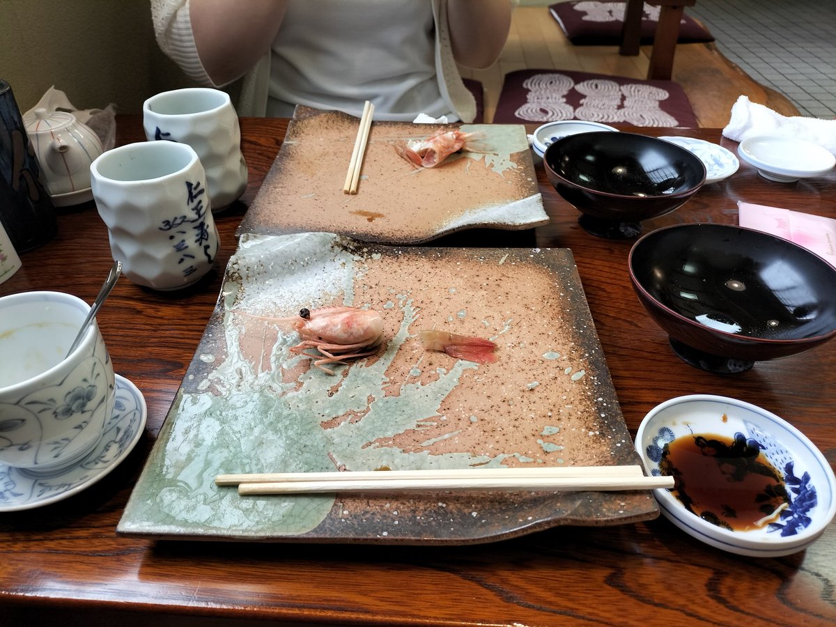 Xenopas's tweet photo. 塩釜の海の幸を満���。返礼品の準備をせねば。

＃こうでこう
＃仁王寿司 https://t.co/QpWhyrK4Vb