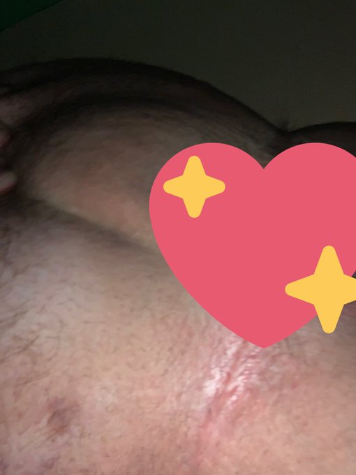 20 likes to see the uncensored or $5 Selling nudes cheap dm me I’m trying to buy a toy to use  #horny