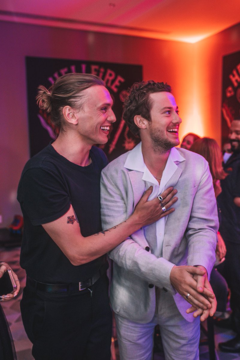 JOSEPH AND JAMIE THE MEN THAT YOU'RE