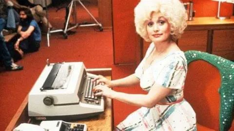 launchpadpod's tweet image. New episode! We go against-type and discuss a Dolly Parton movie?!  Listen to it here soundcloud.com/user-7090288/n… or on your favorite podcatcher! Spoiler alert: the movie is not the oddest thing we cover today...

#dollyparton #9to5 #launchpadpod #podcast #dadjokes