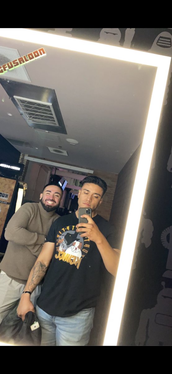 JuanR229's tweet photo. If you squint a little bit my boy kinda looks like drake 🤣 https://t.co/fYJXFzP2Ca