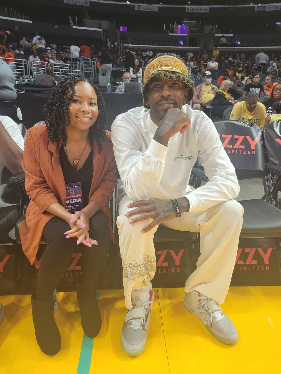One of my favorite players <a href="/KyrieIrving/">Kyrie🤞🏾</a> made an appearance at the <a href="/LASparks/">Los Angeles Sparks</a> game tonight

📸: @daymechellephotog

#kyrieirving #lasparks #losangeles #wnba #nba #legend #manofthepeople