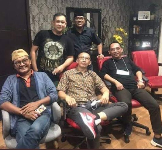 NenkMonica's tweet photo. Begundal² Perusak "Wajah" Islam Indonesia. https://t.co/SicH7RTtyW