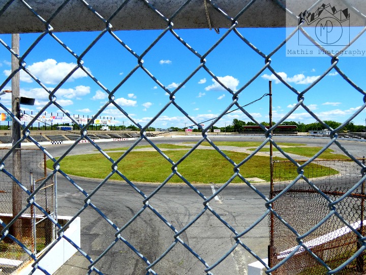 photosandracing's tweet photo. New England's concrete coliseum @seekonkspeedway 
#photo #photographer #photography #racephotography #racephoto #racingphotography #picture #freelancephotography #freelancephotographer #freelance https://t.co/tqrPOj4YDr