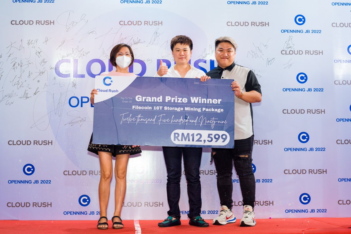 cloudrush_asia's tweet photo. 🤩🤩Congrats to the lucky ones who get Filecoin 16T Storage Mining Package that worth RM12,599. 🗣Now you also can.....

Claim Your FREE 2T Filecoin Mining Machine (Worth RM1699) With Us NOW!

#luckydraw 
#blockchain 
#cloudrushasia 
#Filecoin 
#miningmechines 
#storage 
#network https://t.co/IypLvUVUJ1