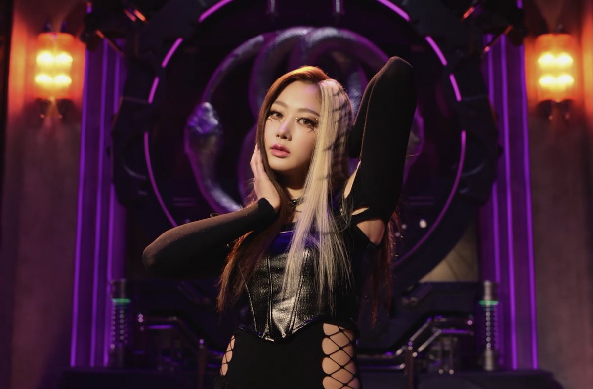 กรี๊ดดดดดดดด!!!!!!!! สวยมากกกก พี่จีเซลชุดนนี้แส่บมากกกก พริกขี้หนูทั้งสวนก็สุ้เธอคนนี้ไม่ได้ ❤️‍🔥❤️‍🔥❤️‍🔥❤️‍🔥 ต่อไปชุดนี้ต้องได้ขึ้นสเตจนะคะ //ไหว้