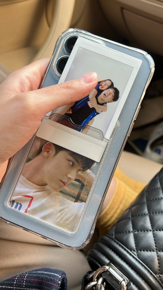 jojosuherman's tweet image. Nih kalau ga percaya aku ini sayang istri:

Aku gak masalah case HP istriku begini.