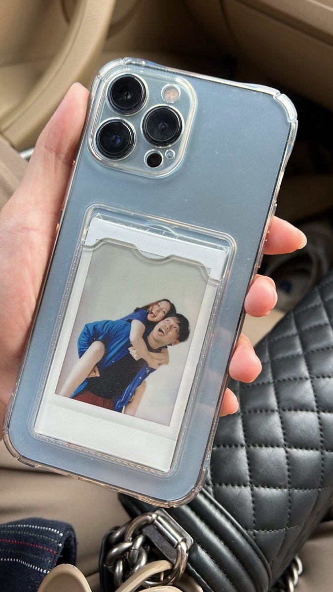 jojosuherman's tweet image. Nih kalau ga percaya aku ini sayang istri:

Aku gak masalah case HP istriku begini.