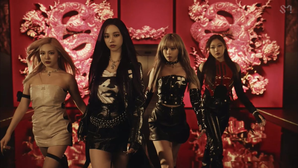 aespapic's tweet photo. WE THEM GIRLS! https://t.co/qTKqJ0W7UV
