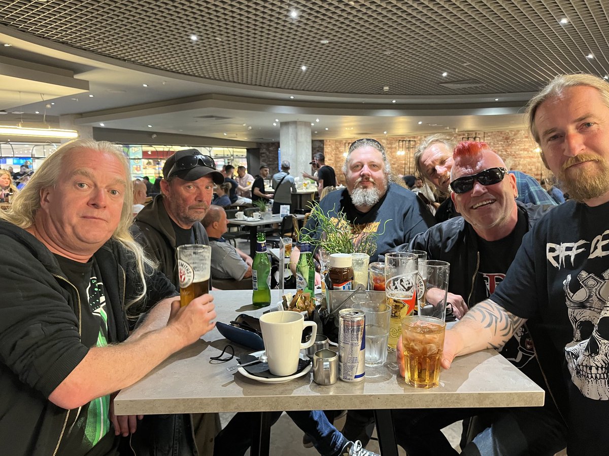 Memoriam tweet media