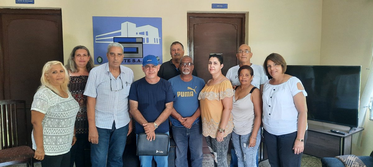 En la empresa interfaz de la <a href="/UCLVCU/">UCLV 🇨🇺</a> parte del consejo de dirección de la empresa agroindustrial azucarera "Washington" de #SantoDomingo. Antes la "Carlos Baliño", intencionado desde el gobierno del territorio. #Innovación @AlbertoLpzDiaz  @Colina_VClara