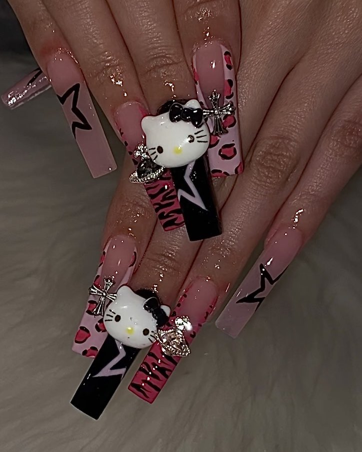 britneyerivas's tweet photo. Hi I’m trying to grow my clientele &amp; next week I’m doing a 65$-80$ ANY full set! 
Located in Sylmar SFV 💖 
IG: BRITDIDMYNAILS 
DM me to see my availability ✨ https://t.co/3cR7Y5H7aA