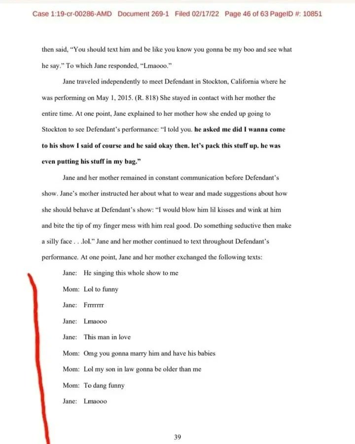 Charislovess's tweet photo. R.Kelly has been in jail for almost 3 years and none of the parents have been arrested for lying,extorting and coercing their daughters to seduce him. Alice Clary drove 8 hours to take her daughter Azriel to R.Kelly's hotel room. She violated the MANN ACT. https://t.co/qf008StYjK
