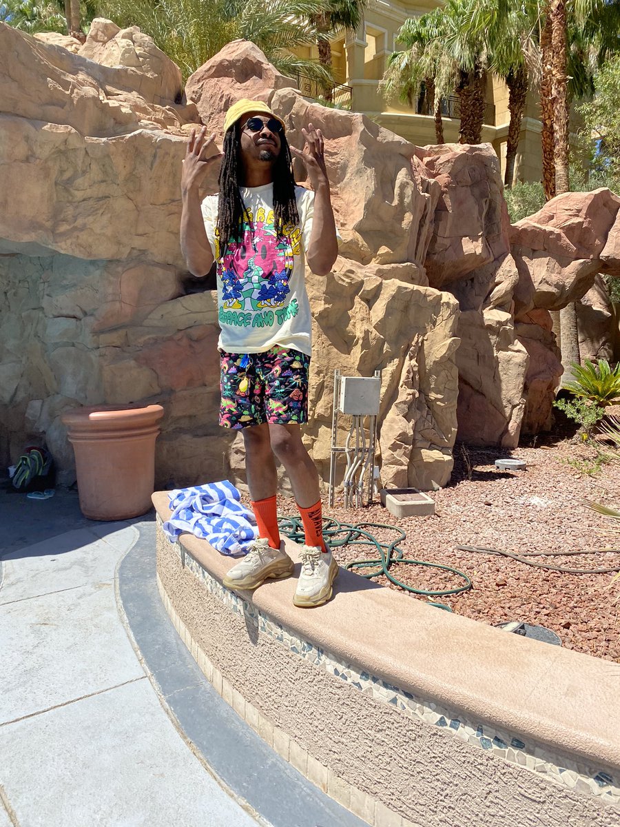 DreFiveAlive's tweet photo. Vegas for the fourth 🎉👋🏾 https://t.co/WCQzKyRRM9