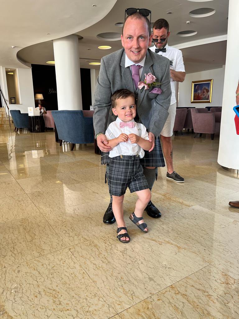daniellew25121's tweet photo. We had our amazing day on 6.7.22 🥰 @CairdView https://t.co/YojaG5q2v0