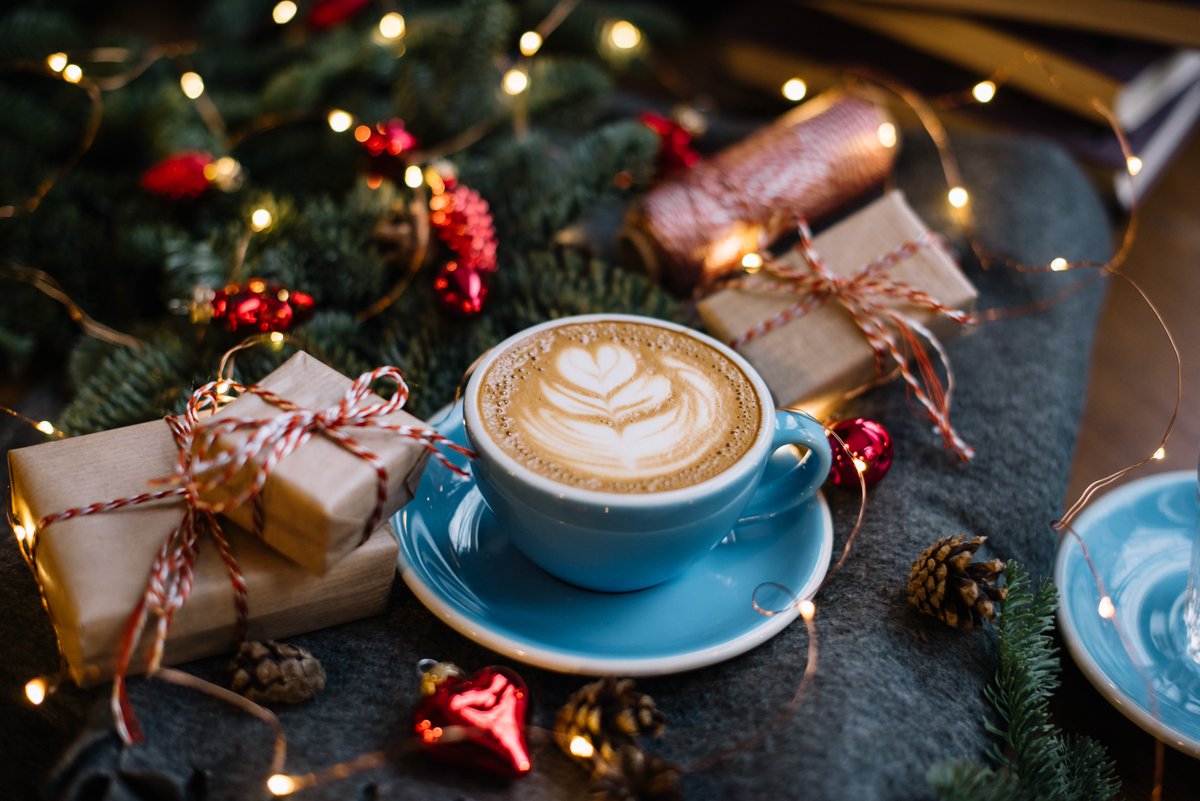 MelbCoffeeExpo's tweet photo. Attention MICE followers: keep your eye out for our instagram stories in the coming weeks for our Christmas In July giveaway! 

Hint: make sure to brush up on your coffee facts if you want to win big! #MICE2022 https://t.co/oJCwF30G7e