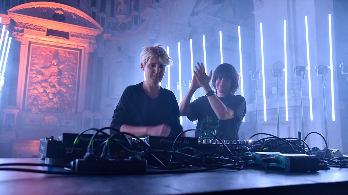 @Raagg & @chloethevenin_ will both be playing tomorrow on @Barbieturix stage at #UnionLibre🌪

+ our dear #Olympe4000 b2b @asquithhhhh will be opening the festival tonight!!

📸 ©Richard Pelletier and his pics from 'Nuits Electro' in Chaumont last May