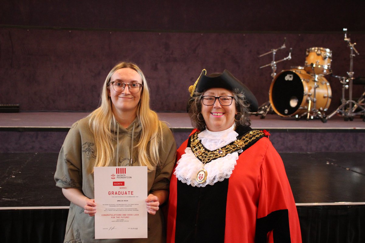 SFC_Foundation's tweet image. Graduation celebrations 🎓

@TheSotonMayor joined us to celebrate as more young people graduated into work and training opportunities this week 👏