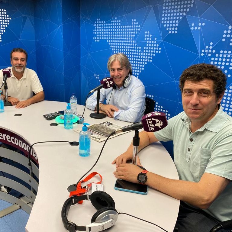 IntercafeRadio's tweet photo. 🎙️#PODCAST Recuperamos los programas de la semana de #Intercafé.
▶️José María Toro, pte de @AERTE_CV
▶️@nacho_mas, CEO #StartupValencia
▶️Sergio Brisa, CEO y co fundador de #MIOBIO healthy food.
👉https://t.co/s4U4Ox7KEK https://t.co/FurwKWfpln
