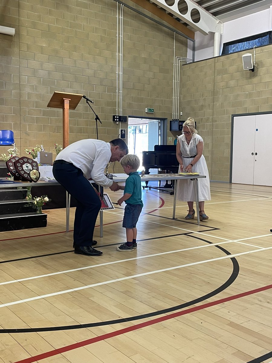 ThorngroveLower's tweet photo. So many fantastic awards handed out to Lower School in our final assembly this morning 🥰 #GoThorngrove #PickYourPath https://t.co/pbB0W4doof